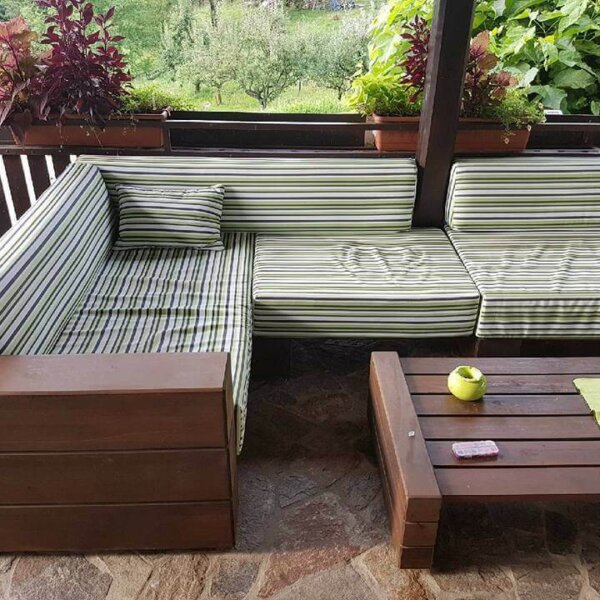 Vrtna sofa