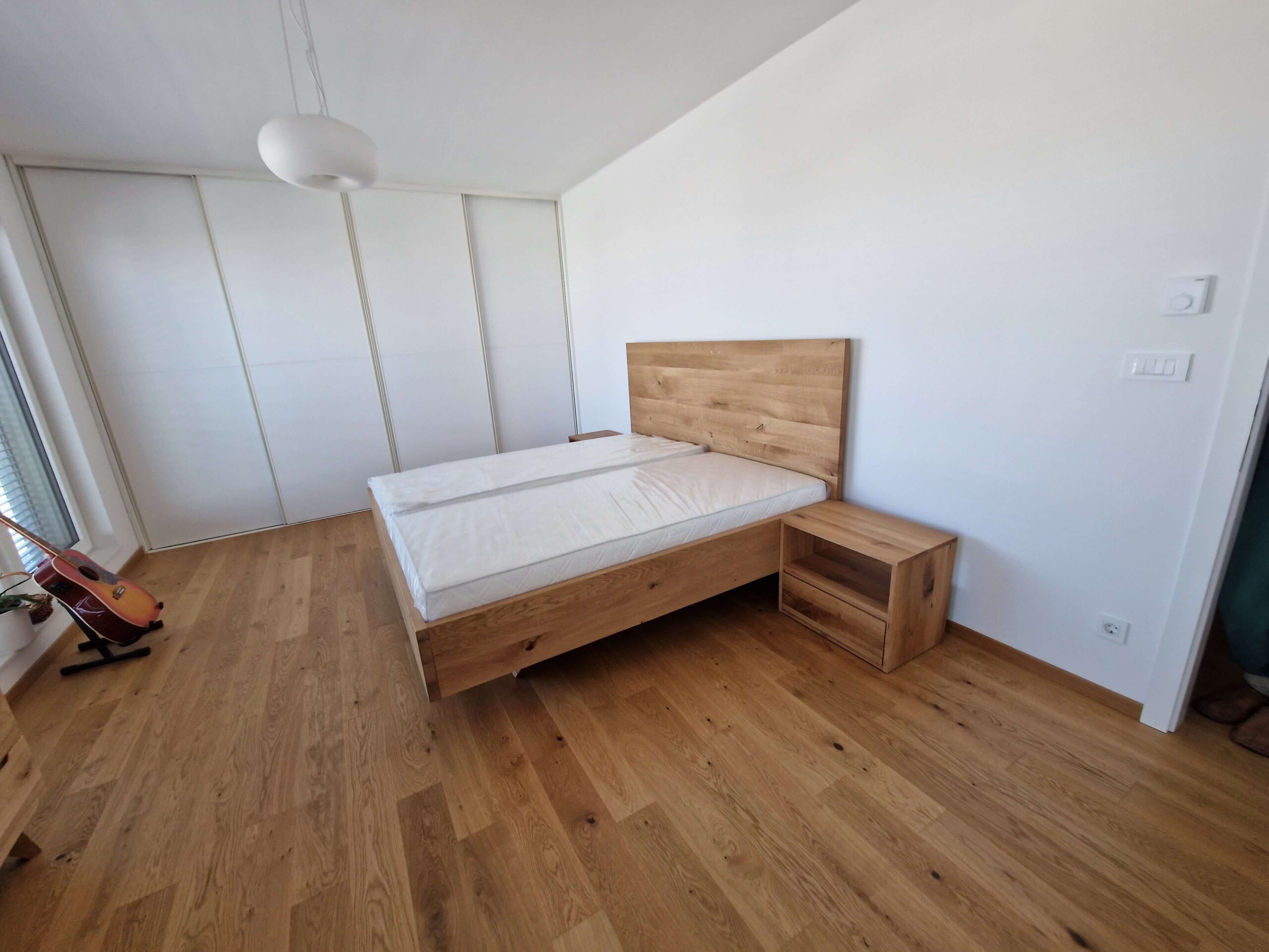 🔥 Hrastov »Lebdeći« krevet 180×200 – akcija -10% → 1.290 EUR - Image 4