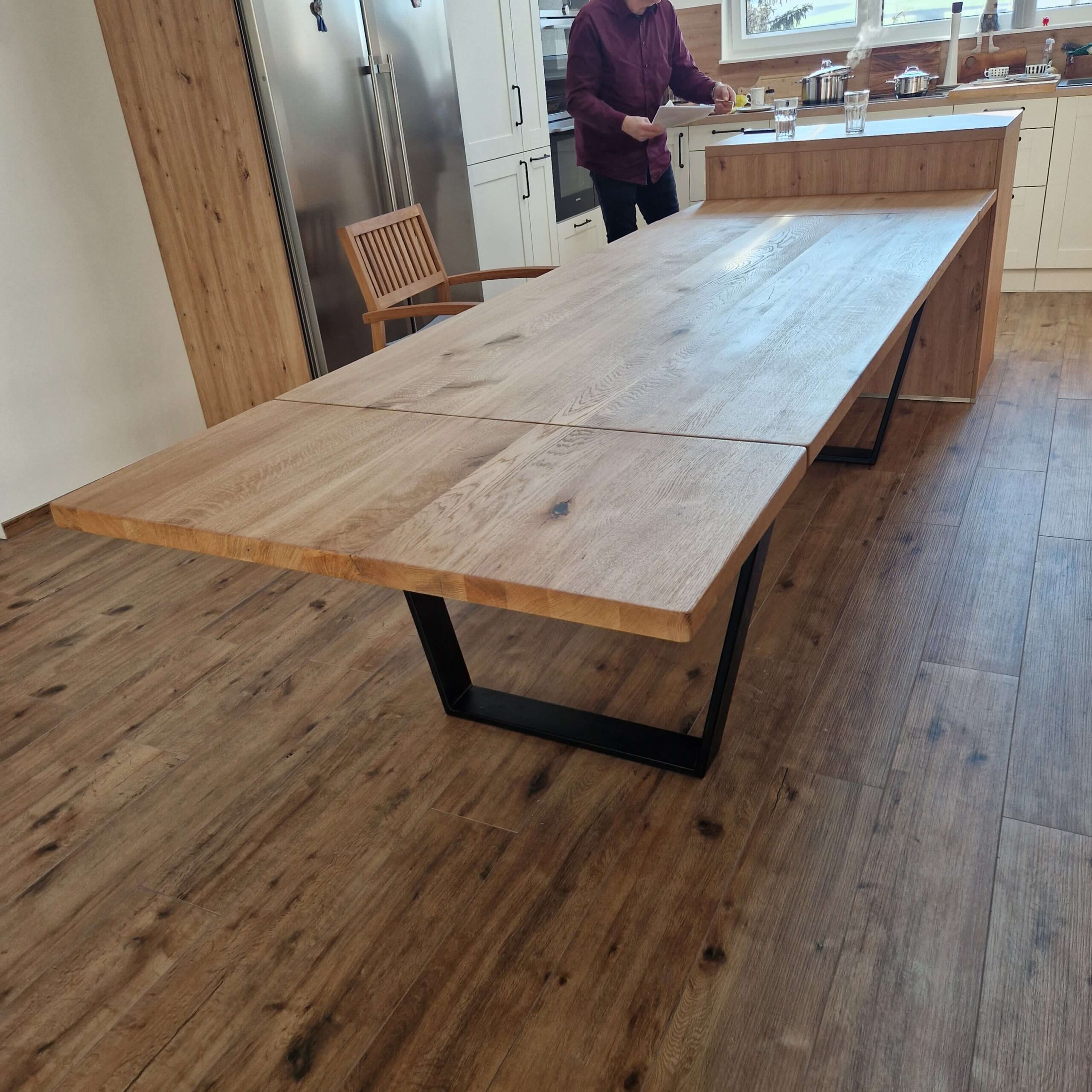 Masivni hrastov stol 200 × 100 cm – rustikalna elegancija + produžeci Sada -5%: 1100 EUR + dodatni produžeci - Image 5