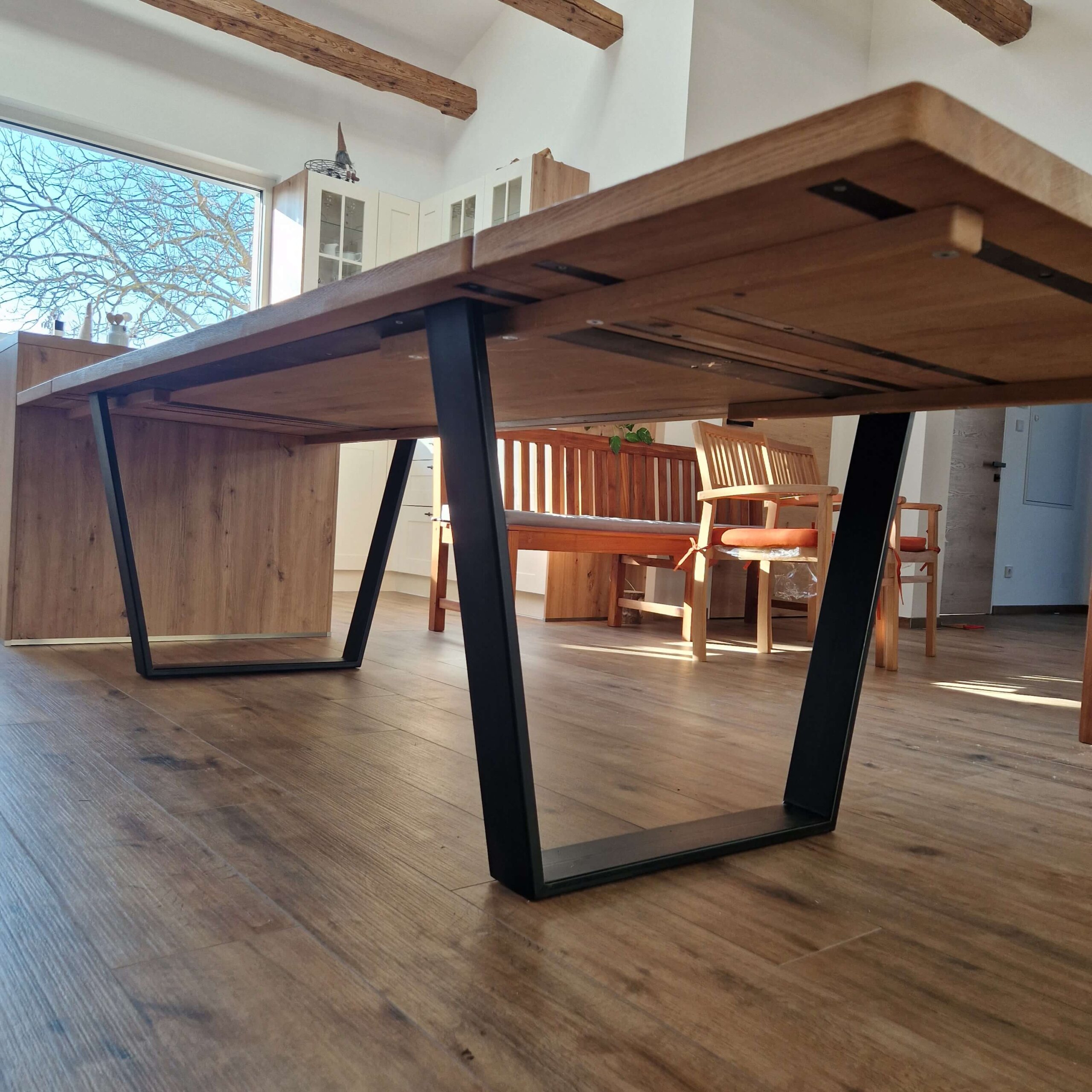 Masivni hrastov stol 200 × 100 cm – rustikalna elegancija + produžeci Sada -5%: 1100 EUR + dodatni produžeci - Image 6